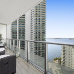 453A0040_1300 Brickell Bay Dr #2105